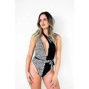 Swimsuit Halterneck Plunge Neck 1 Piece Leopard Print Multiways to Wear Size S/M